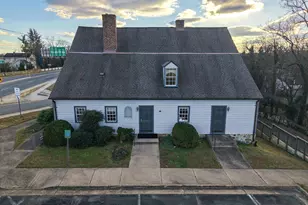 77 Cambridge St, Fredericksburg, VA 22405 - Photo 1