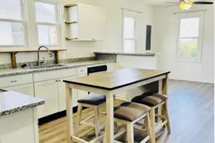 576 Melchers Dr, Fredericksburg, VA 22405 - Photo 5