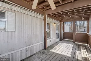 14 Robert St, Stafford, VA 22554 - Photo 5