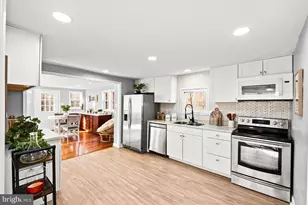 27 Truslow Rd, Fredericksburg, VA 22405 - Photo 9