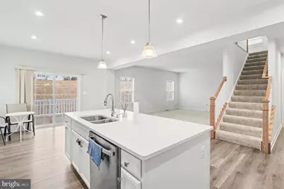 484 Bridgepoint Drive, Fredericksburg, VA 22405 - Photo 7