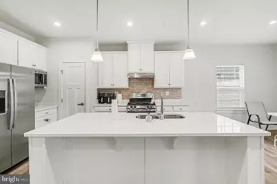 484 Bridgepoint Drive, Fredericksburg, VA 22405 - Photo 5