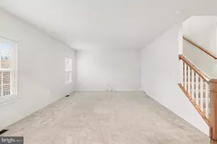 484 Bridgepoint Dr, Fredericksburg, VA 22405 - Photo 9