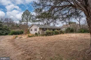 742 White Oak Rd, Fredericksburg, VA 22405 - Photo 5