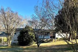 52 Salvington Rd, Fredericksburg, VA 22405 - Photo 3