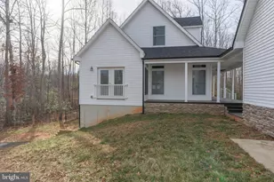 116 Waypointe Ct, Fredericksburg, VA 22406 - Photo 5