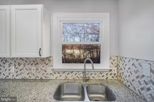 22 Brown Cir, Fredericksburg, VA 22405 - Photo 9