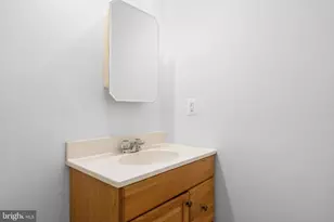 137 Cambridge St, Fredericksburg, VA 22405 - Photo 11