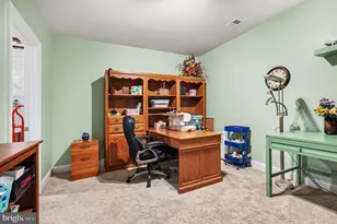 165 Edgewater Dr, Fredericksburg, VA 22406 - Photo 49