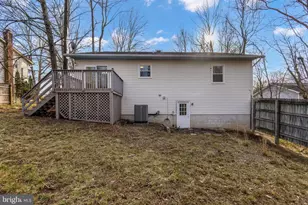 1703 Sherwood Dr, Fredericksburg, VA 22405 - Photo 33