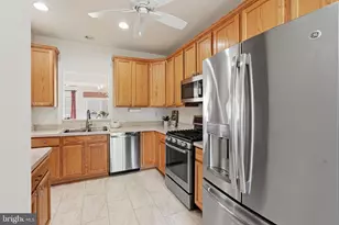 190 Bridgewater Cir, Fredericksburg, VA 22406 - Photo 9