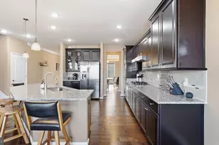 531 Apricot St, Stafford, VA 22554 - Photo 5