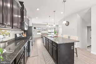 706 Rolling Valley Dr, Fredericksburg, VA 22405 - Photo 5