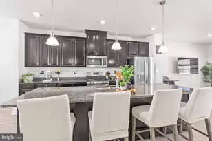 706 Rolling Valley Dr, Fredericksburg, VA 22405 - Photo 3