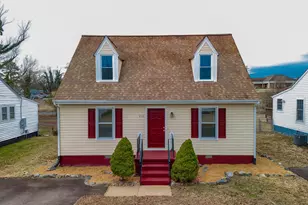 216 Marion St, Fredericksburg, VA 22405 - Photo 1