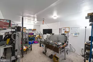 1012 James Madison Cir, Fredericksburg, VA 22405 - Photo 25