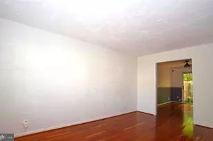 312 Surry Ln, Stafford, VA 22556 - Photo 3