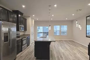 520 Rolling Valley Dr, Fredericksburg, VA 22405 - Photo 3