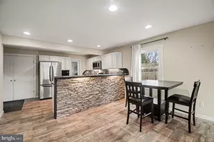 1205 Holly St, Fredericksburg, VA 22405 - Photo 5