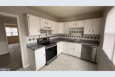 819 Sledgehammer Drive, Fredericksburg, VA 22405 - Photo 3