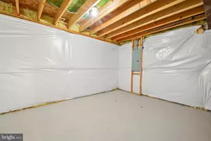 20 Manorwood Dr, Fredericksburg, VA 22406 - Photo 39