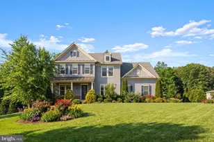 40 Edgewater Dr, Fredericksburg, VA 22406 - Photo 1