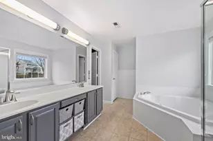 25 Fresh Water Dr, Fredericksburg, VA 22405 - Photo 19