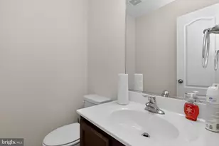 211 Dundee Pl, Fredericksburg, VA 22405 - Photo 19