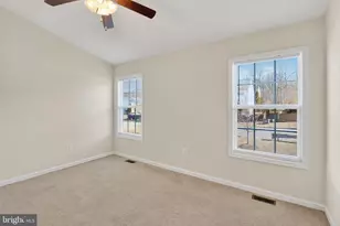 211 Dundee Pl, Fredericksburg, VA 22405 - Photo 7