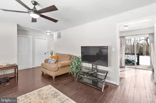 391 Holly Corner Rd, Fredericksburg, VA 22406 - Photo 11