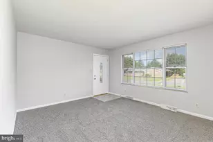 1824 Meadow Dr, Fredericksburg, VA 22405 - Photo 3