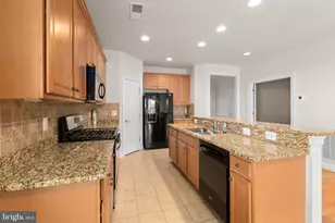 195 Castle Hill Dr, Fredericksburg, VA 22406 - Photo 7