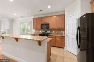 195 Castle Hill Dr, Fredericksburg, VA 22406 - Photo 3