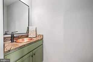 160 Queen Laurens Ct, Fredericksburg, VA 22406 - Photo 13