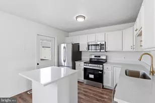 522 Clint Ln, Fredericksburg, VA 22405 - Photo 3