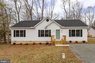 24 Breezy Hill Dr, Stafford, VA 22556 - Photo 1