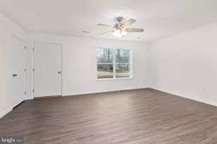 24 Breezy Hill Dr, Stafford, VA 22556 - Photo 3