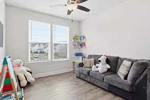 166 Boxelder Dr, Stafford, VA 22554 - Photo 3