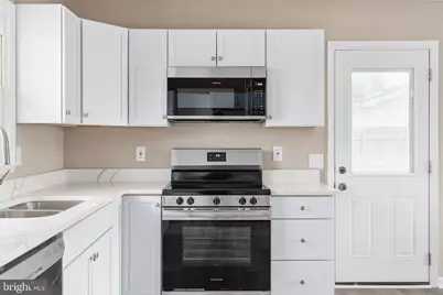 402 Sullivan Drive, Fredericksburg, VA 22405 - Photo 9