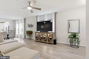 5950 Avery Pt Dr, Fredericksburg, VA 22406 - Photo 13