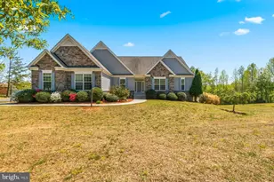 265 Renegade Dr, Fredericksburg, VA 22406 - Photo 3