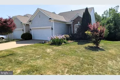 27 Hanover Court, Fredericksburg, VA 22406 - Photo 1