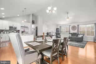 189 Ruby Glen Ln, Fredericksburg, VA 22405 - Photo 9