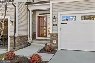 225 Smokebush Dr, Stafford, VA 22554 - Photo 3