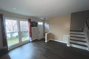 308 Falkirk Ct, Fredericksburg, VA 22406 - Photo 5