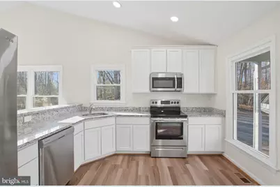 8 Ridgeview Circle, Fredericksburg, VA 22406 - Photo 11