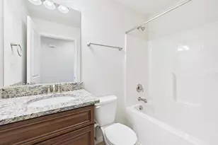 8 Howard Cir, Fredericksburg, VA 22405 - Photo 11