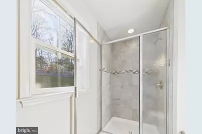 8 Howard Circle, Fredericksburg, VA 22405 - Photo 17