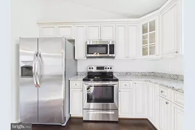 8 Howard Circle, Fredericksburg, VA 22405 - Photo 5