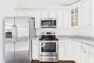 8 Howard Cir, Fredericksburg, VA 22405 - Photo 5